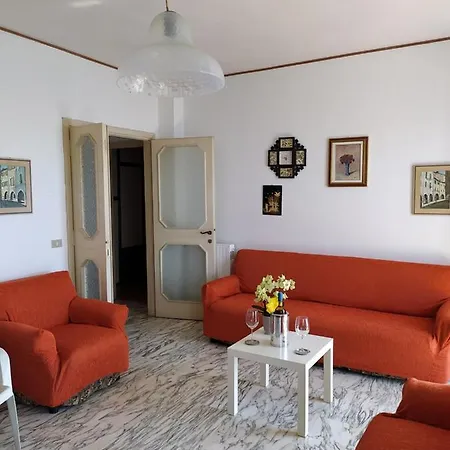 Guardando Portofino - Looking Portofino Apartment