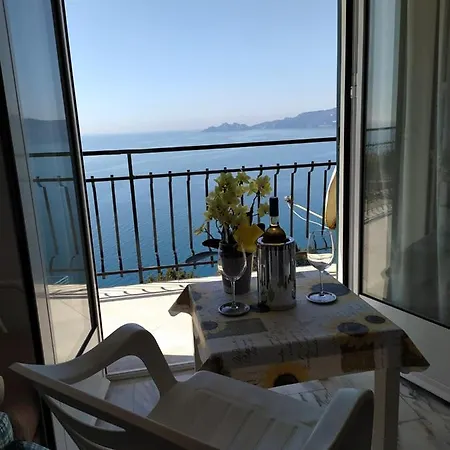 Guardando Portofino - Looking Portofino Apartment *